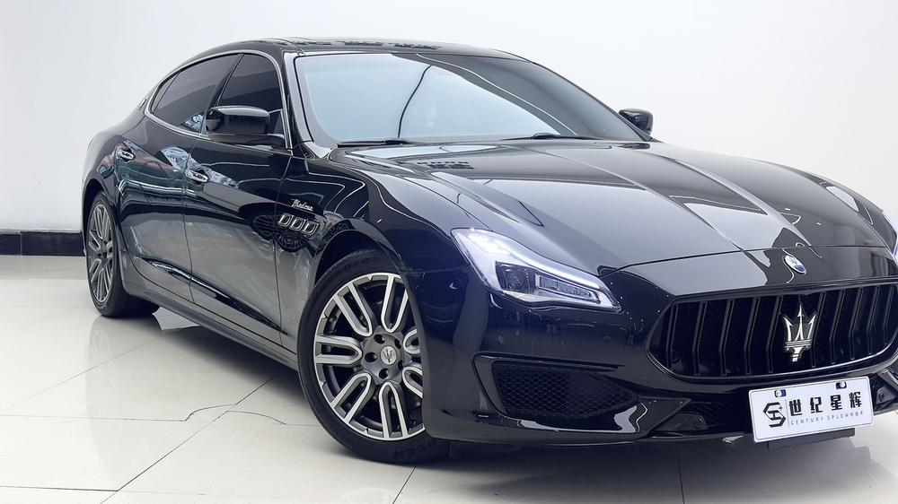 Maserati Quattroporte