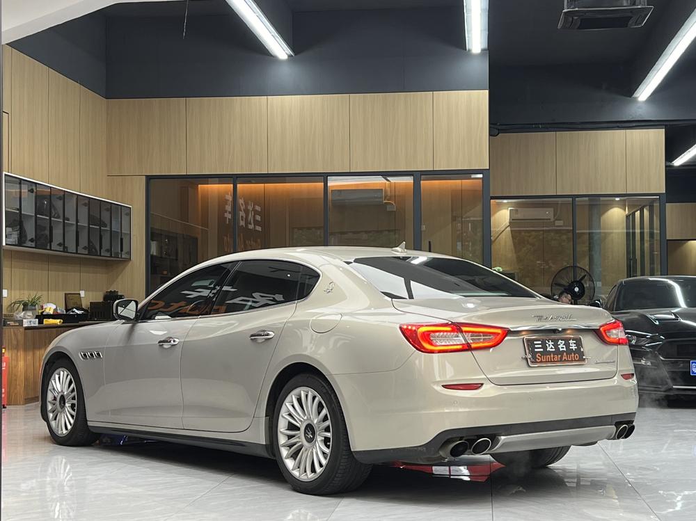 Maserati Quattroporte