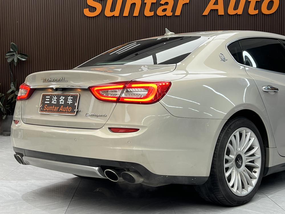 Maserati Quattroporte