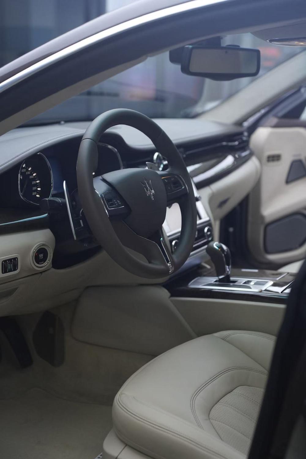 Maserati Quattroporte