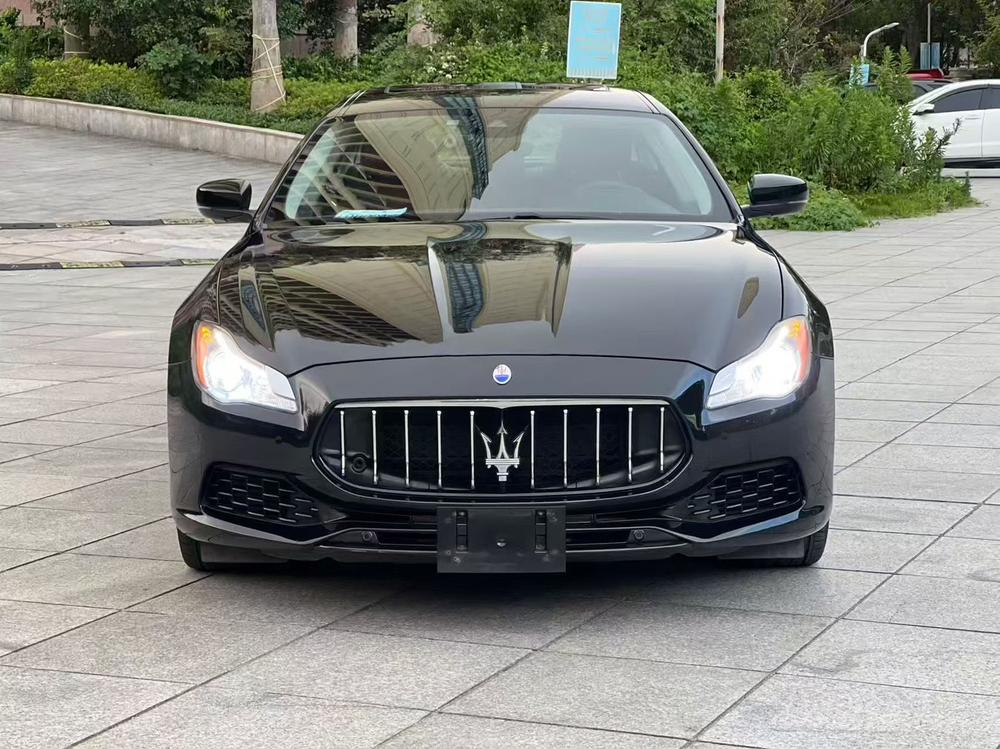Maserati Quattroporte