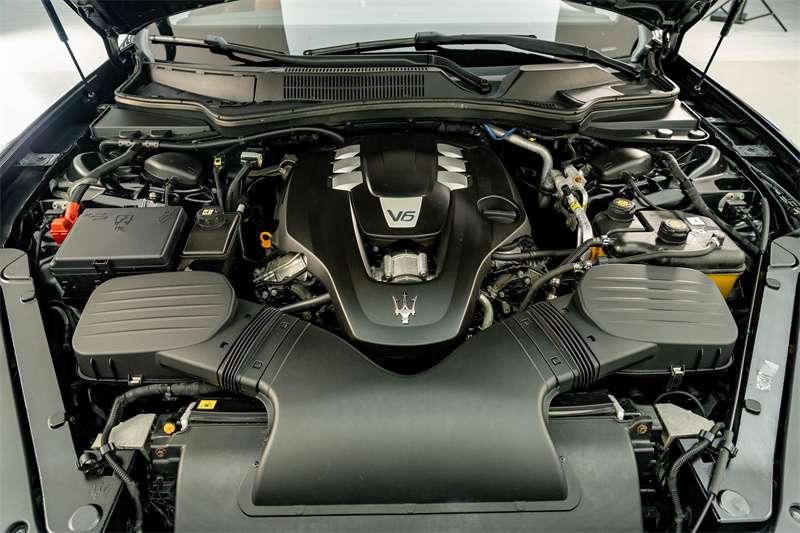 Maserati Quattroporte