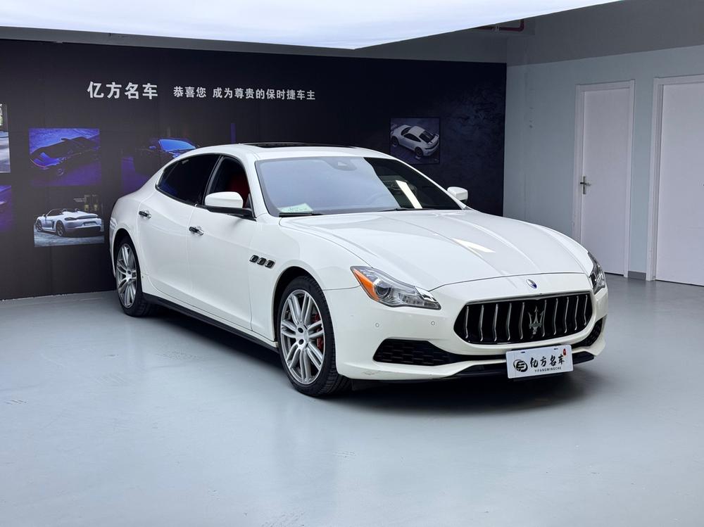 Maserati Quattroporte