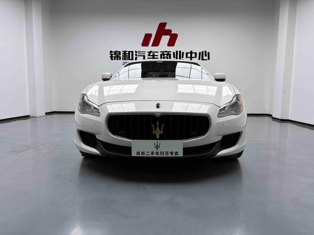 Maserati Quattroporte