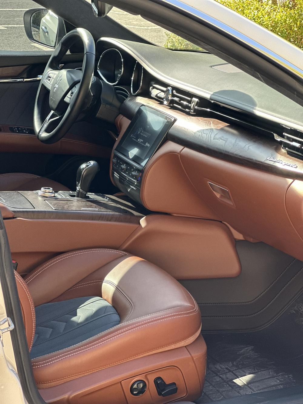 Maserati Quattroporte