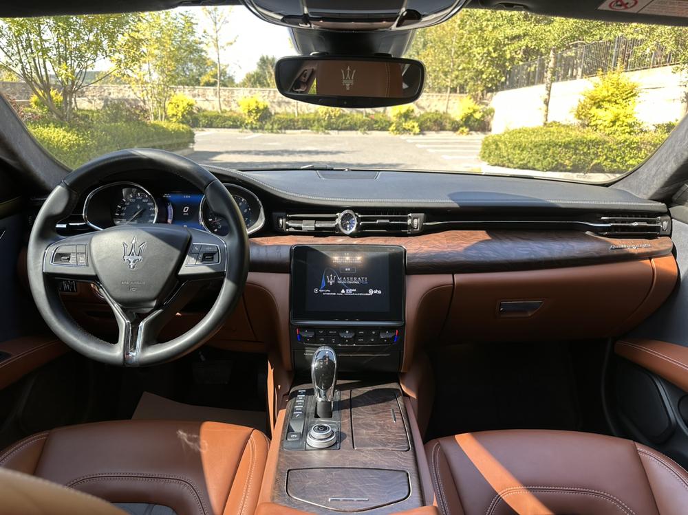 Maserati Quattroporte
