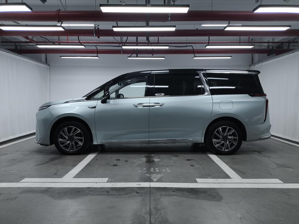 Maxus Dajia 9 Super Hybrid