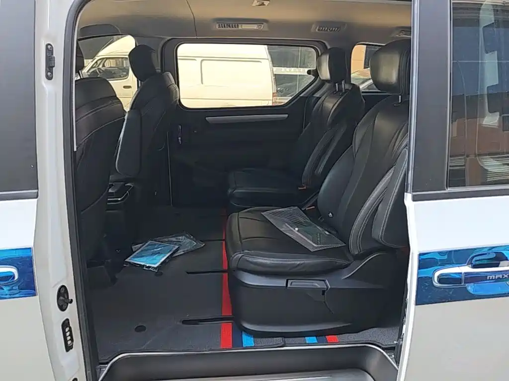 MAXUS G10