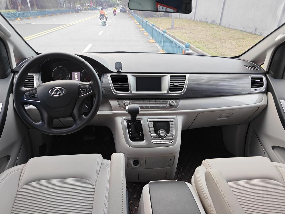 Maxus Maxus G10
