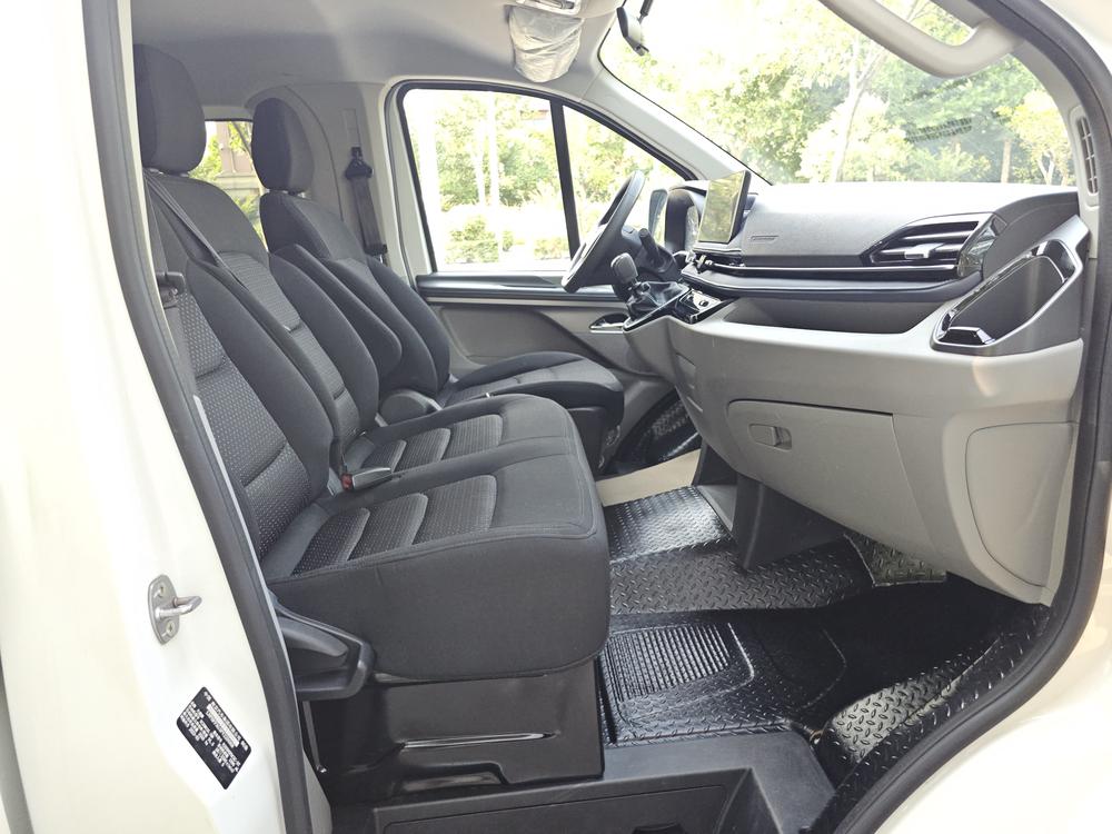 Maxus New V70