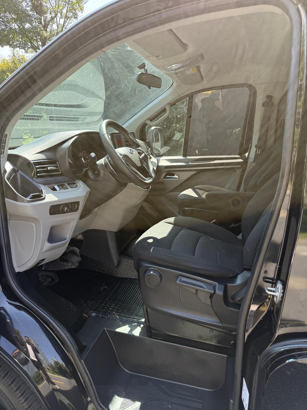 Maxus New V70