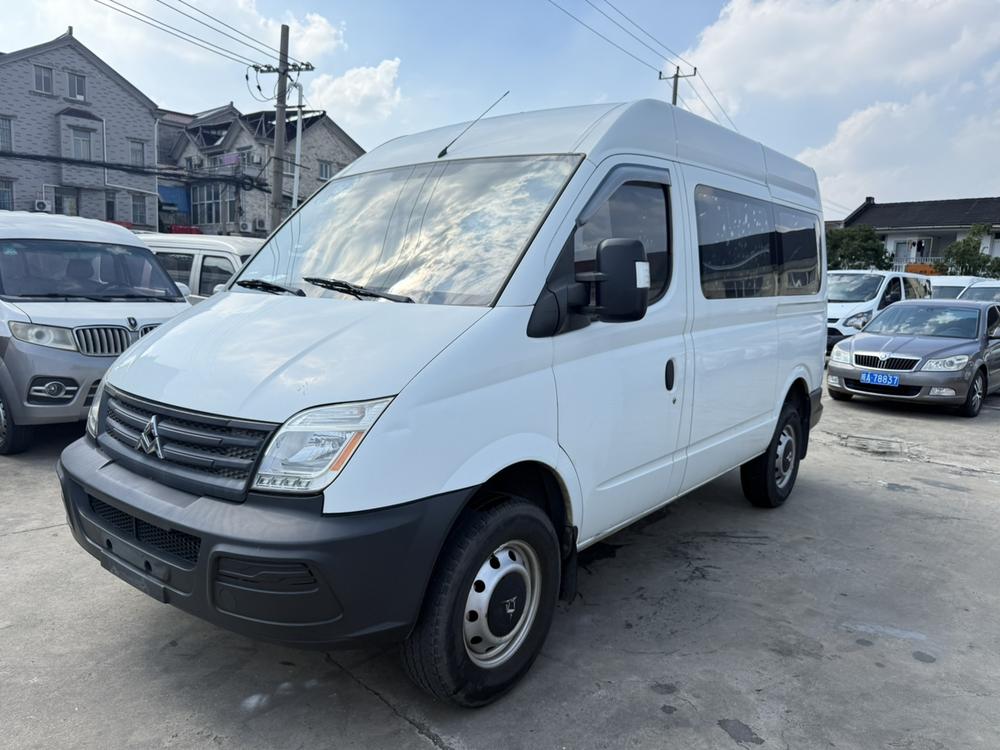 Maxus New V80