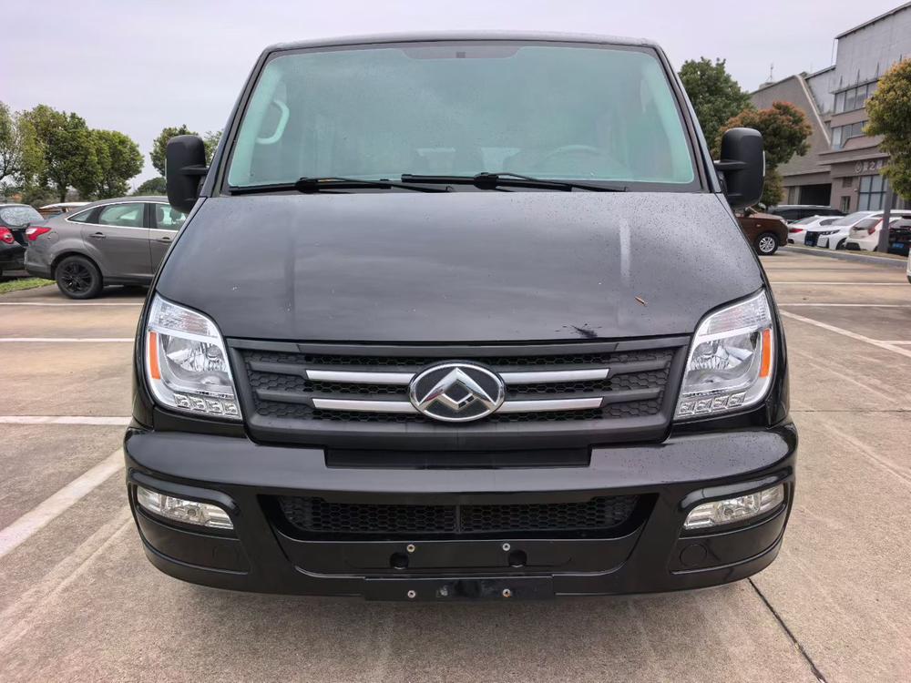Maxus New V80