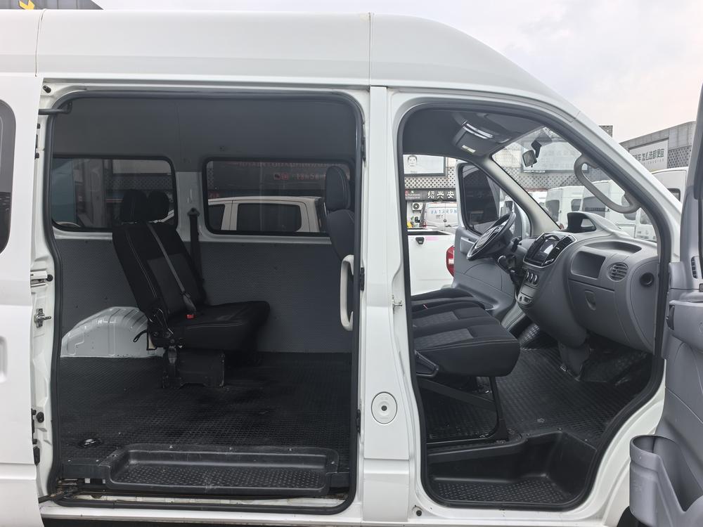 Maxus New V80