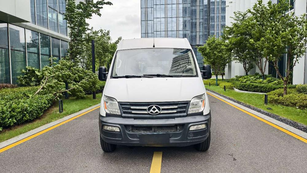 Maxus New V80