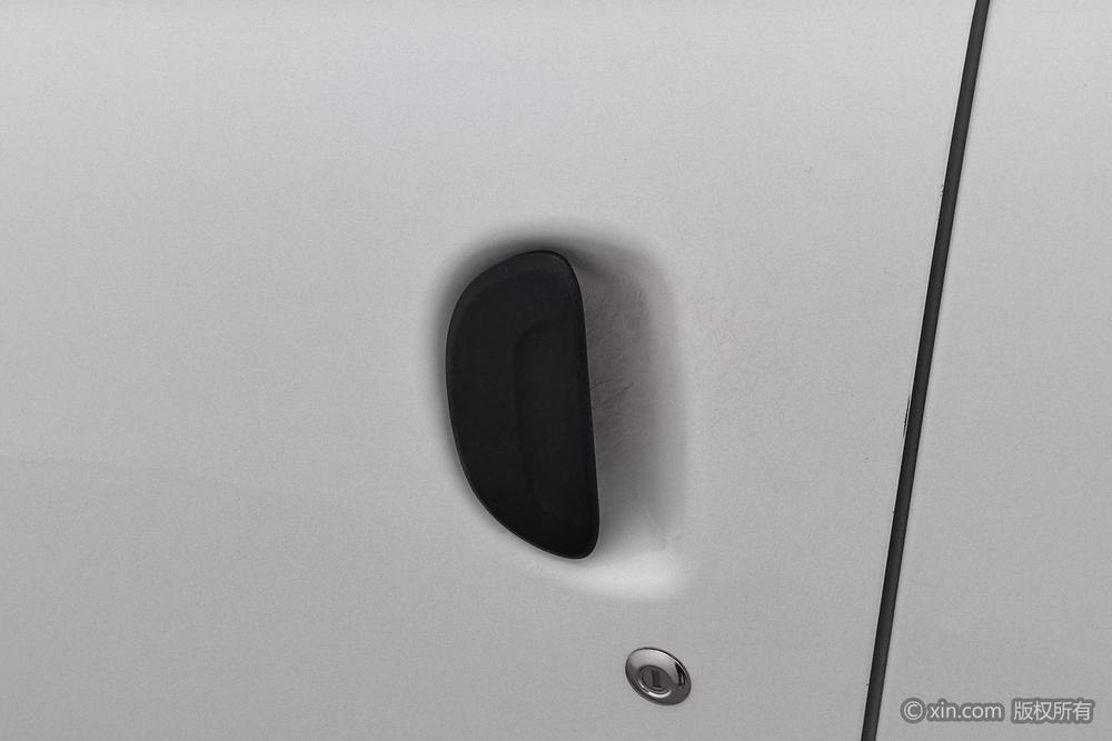 Maxus New V80