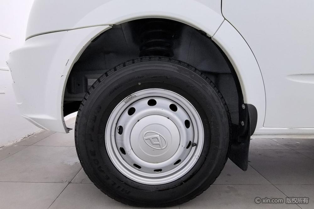 Maxus New V80