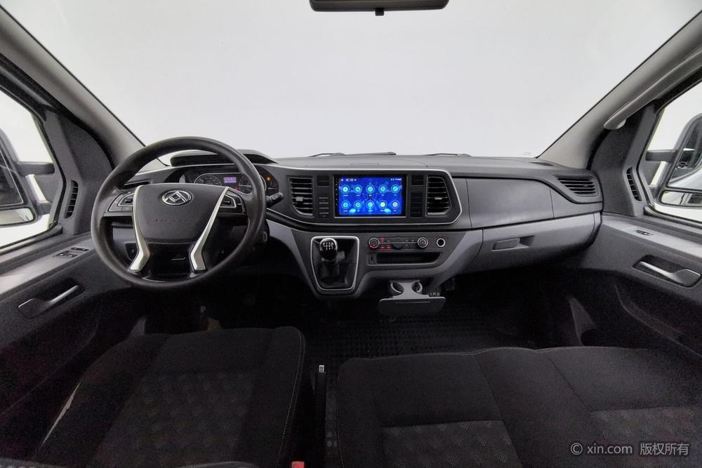 Maxus New V80