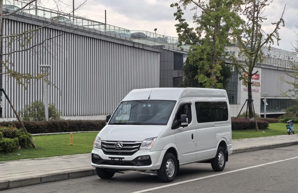 Maxus New V80