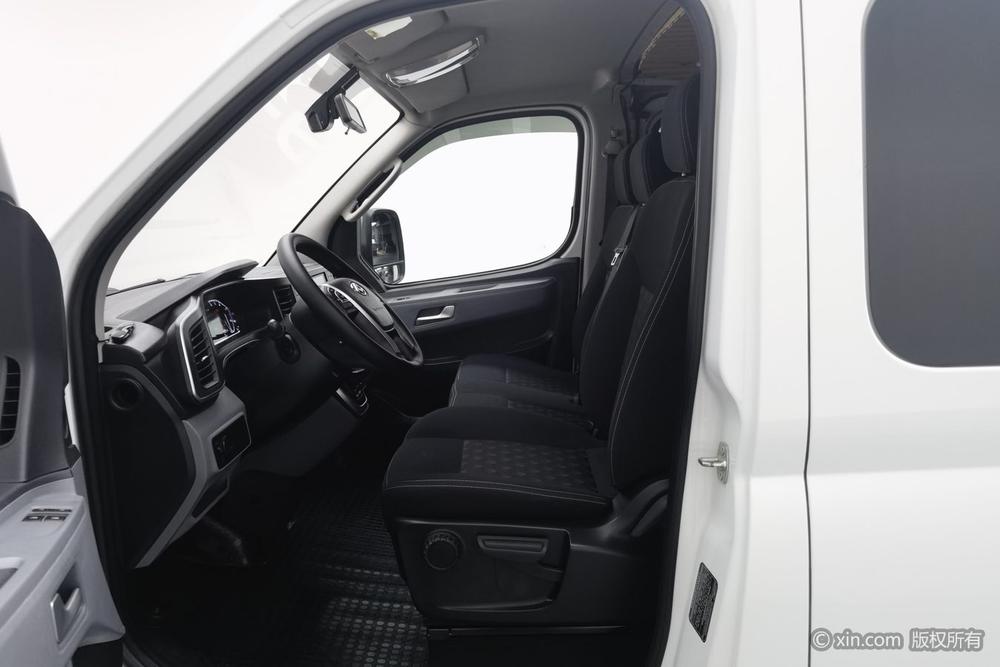 Maxus New V80
