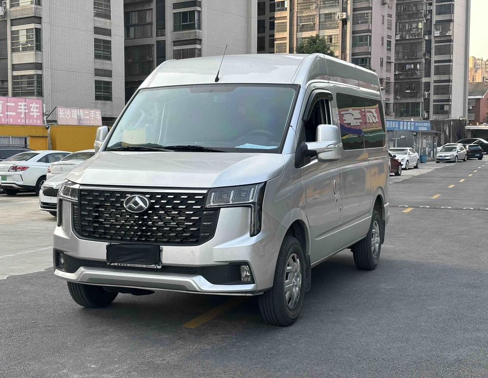 Maxus New V80