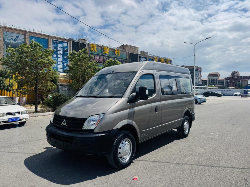 Maxus New V80