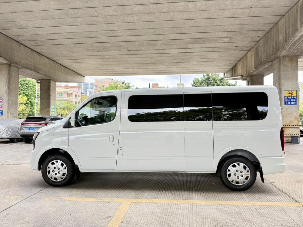 Maxus New V80