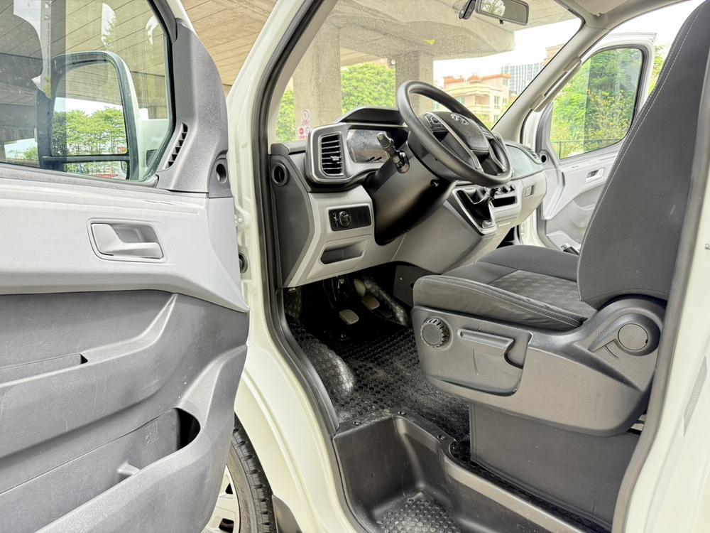 Maxus New V80