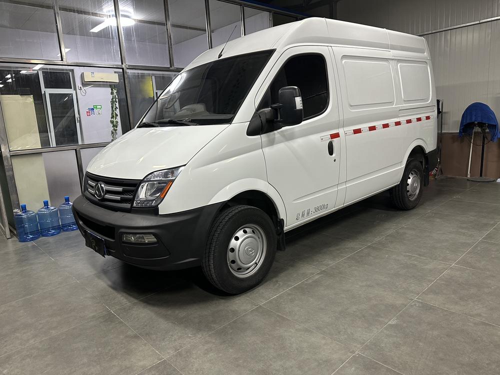 Maxus New V80