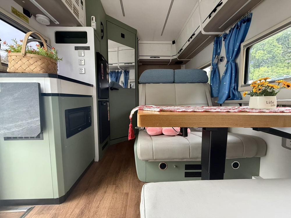 Maxus 大通T90房车