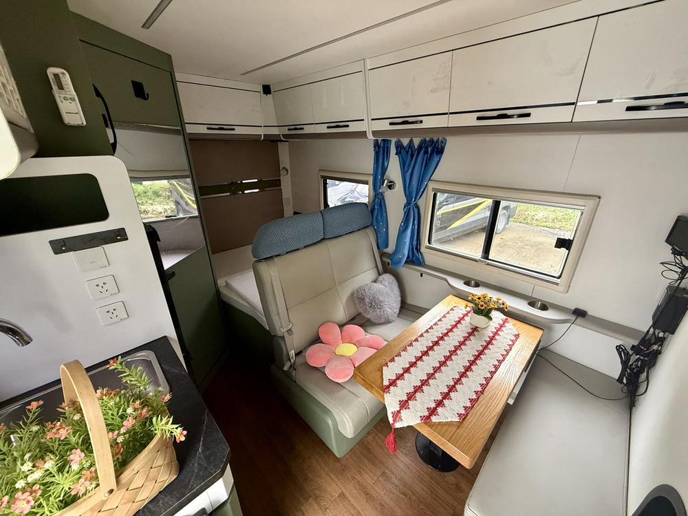 Maxus 大通T90房车