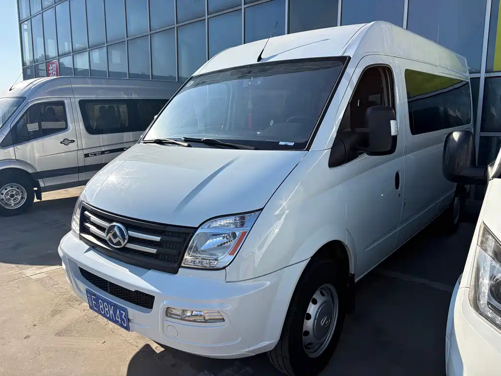 MAXUS V80