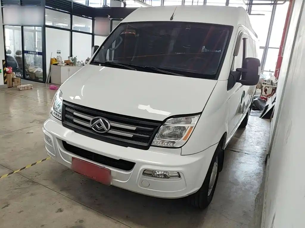 MAXUS V80