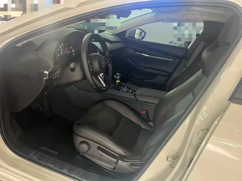 Mazda 3 Axela