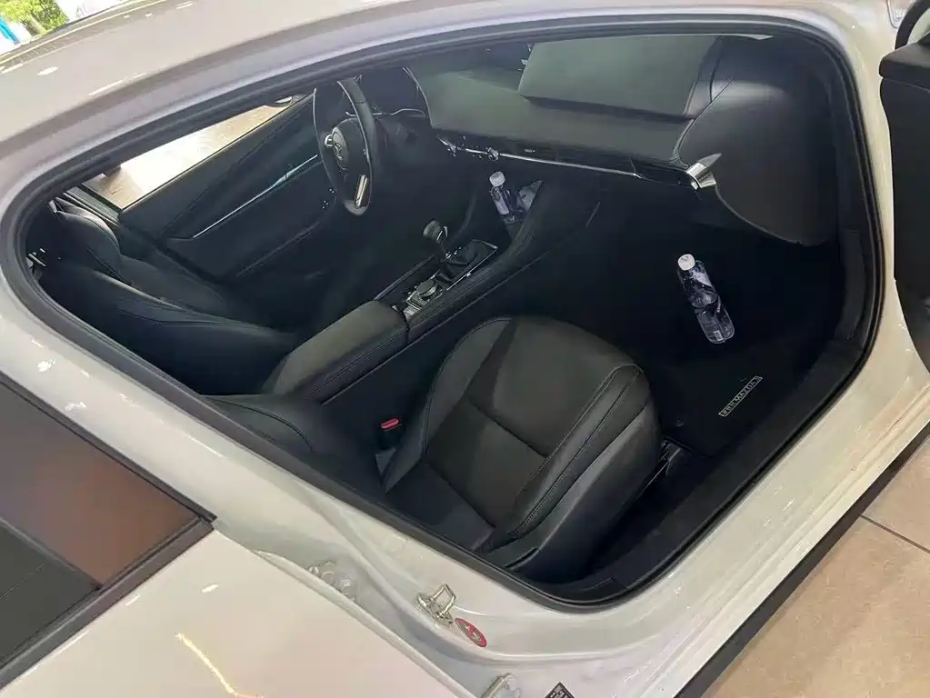 Mazda 3 Axela