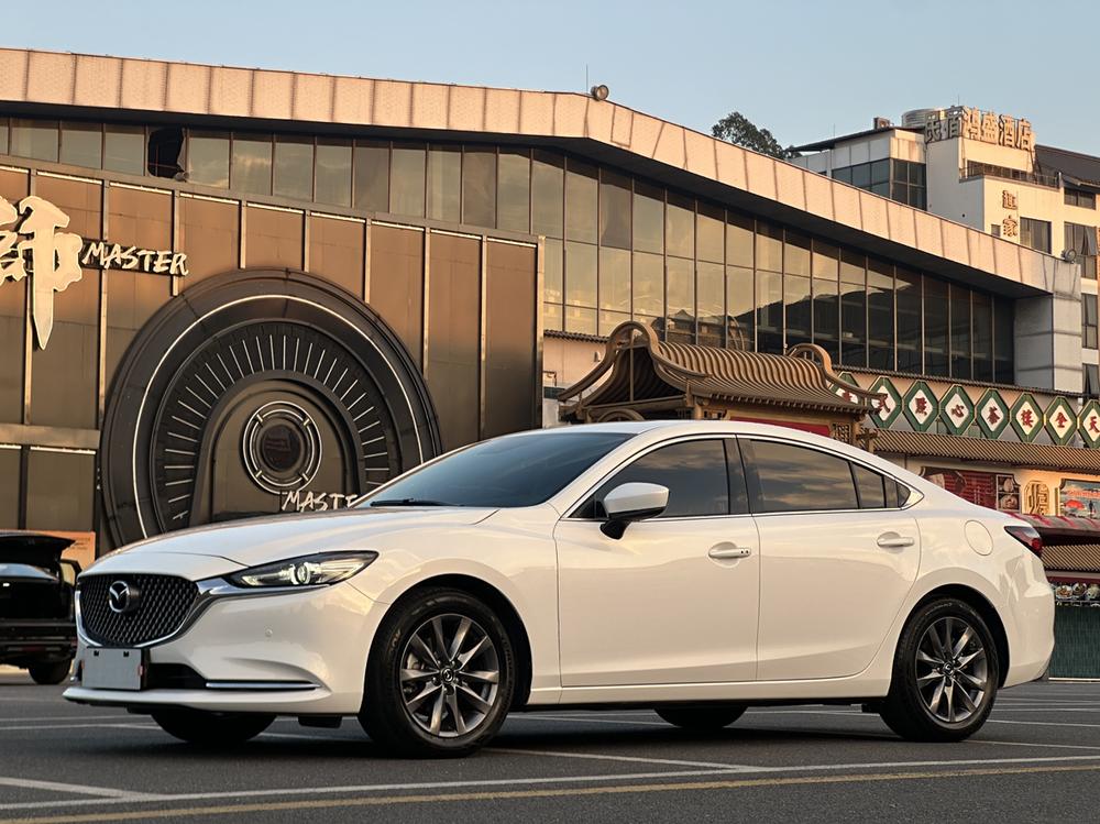 Mazda Atenza