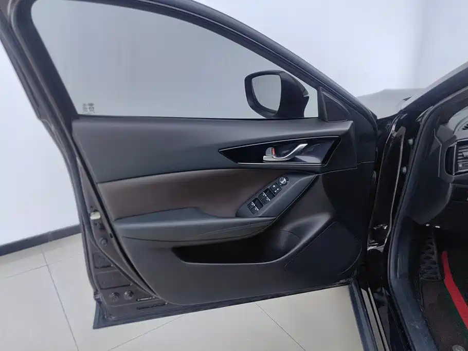 Mazda CX-4