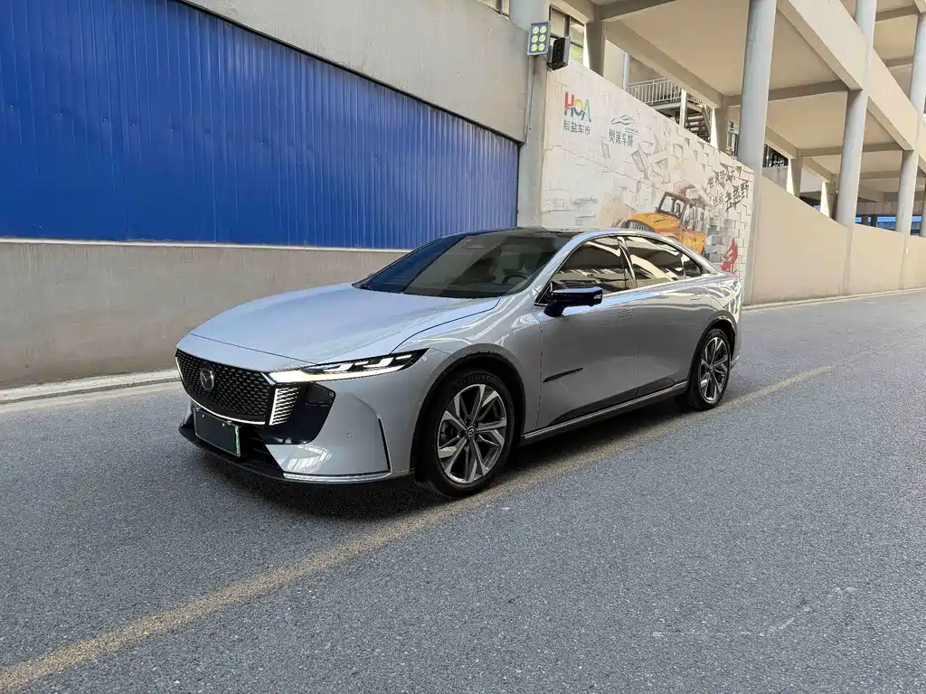 Mazda EZ-6