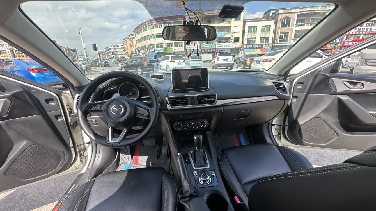 Mazda Mazda 3 Axela