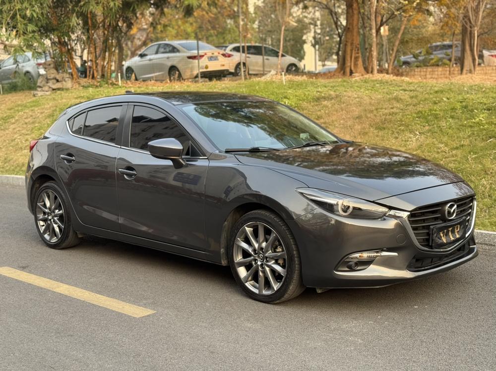Mazda Mazda 3 Axela