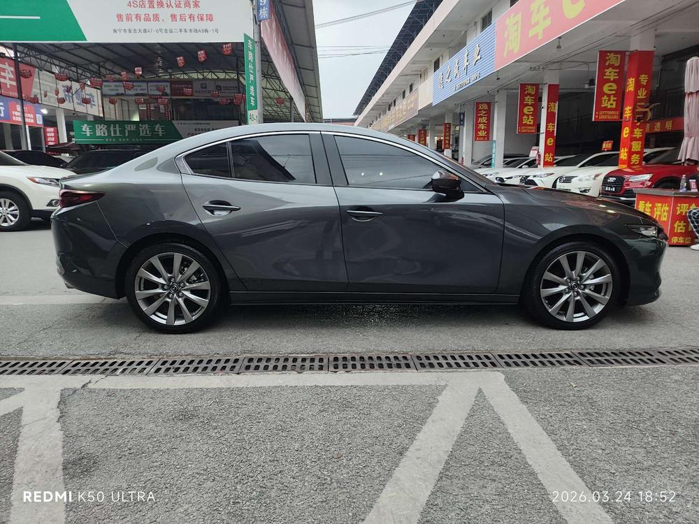 Mazda Mazda 3 Axela