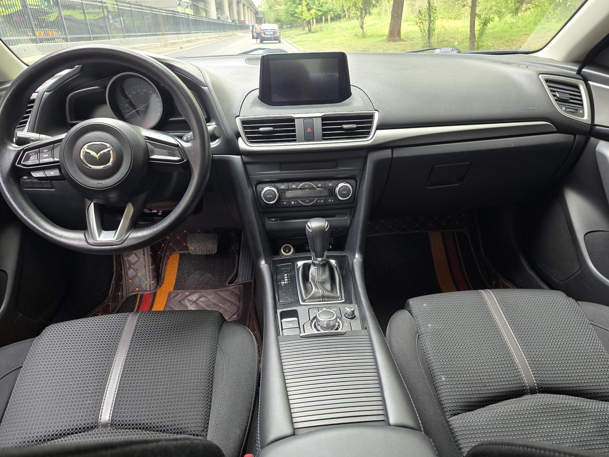 Mazda Mazda 3 Axela