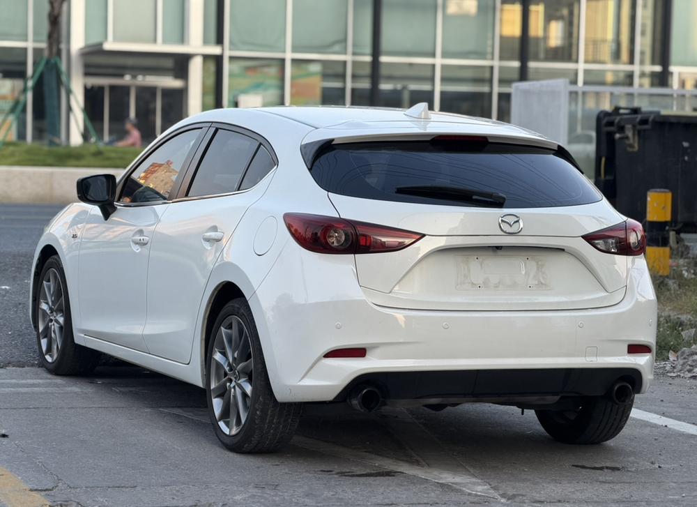 Mazda Mazda 3 Axela