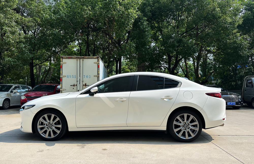 Mazda Mazda 3 Axela