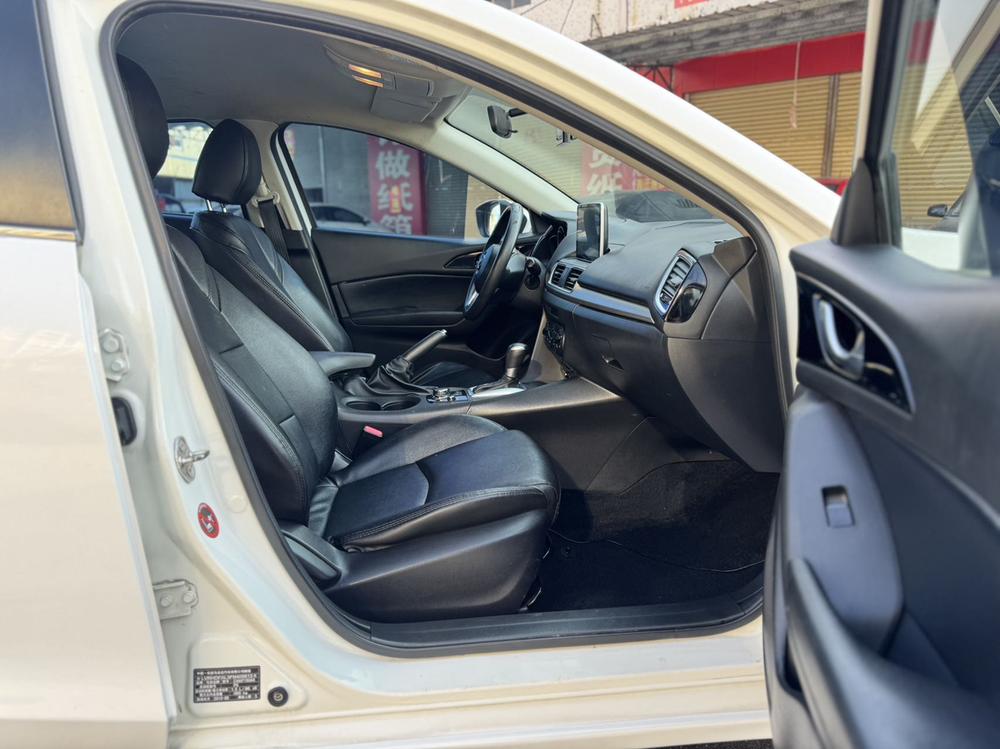 Mazda Mazda 3 Axela