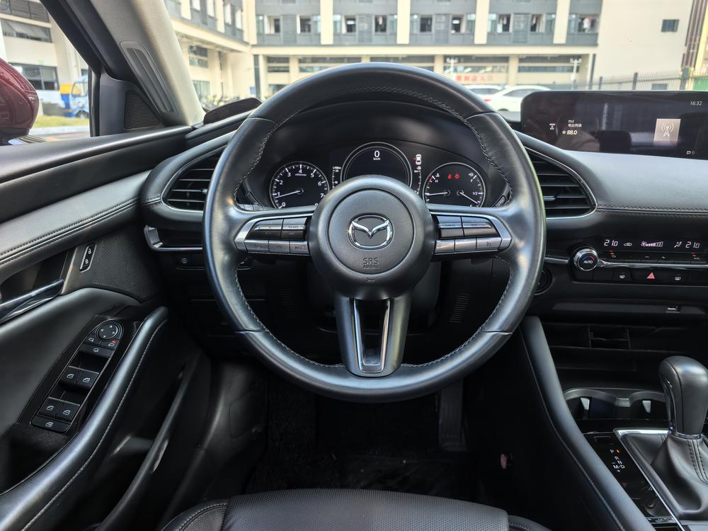 Mazda Mazda 3 Axela