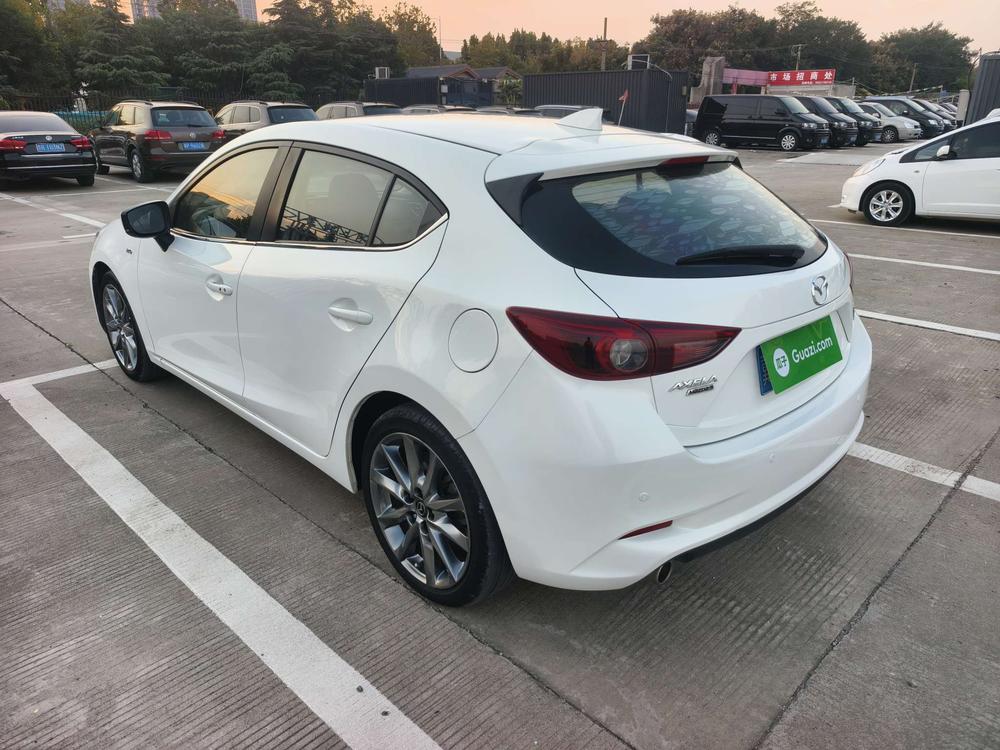 Mazda Mazda 3 Axela