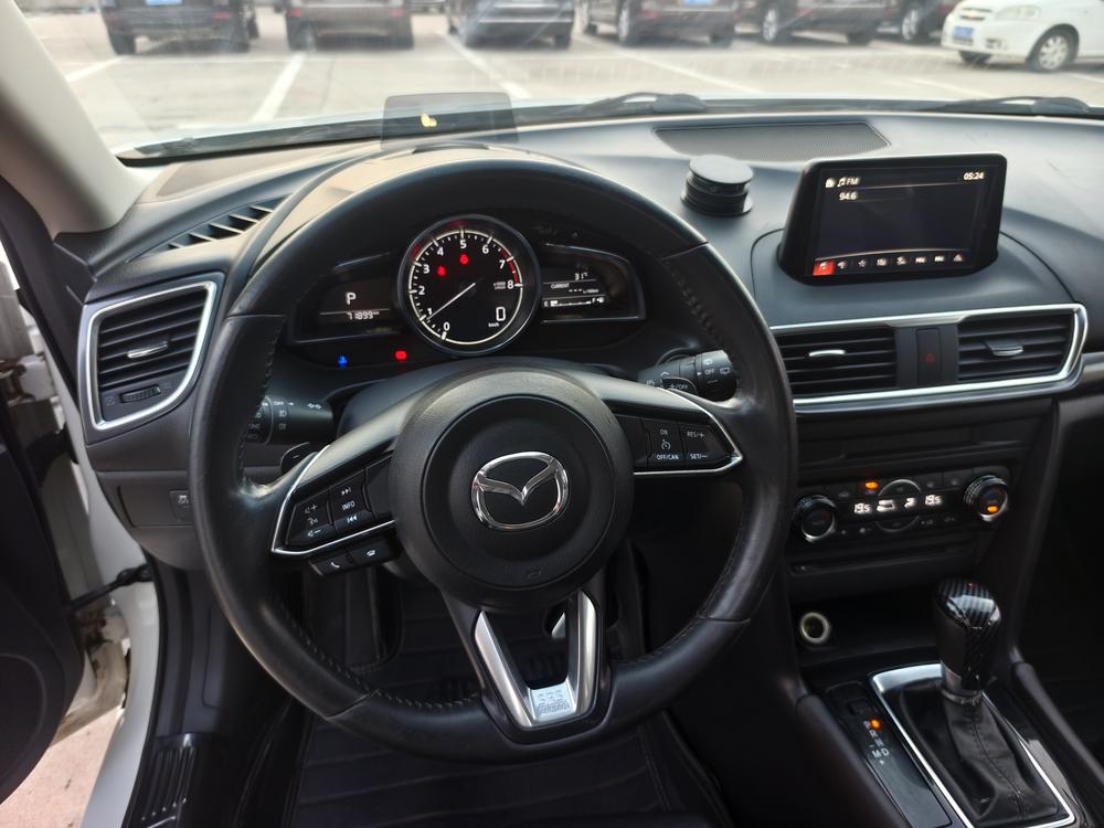 Mazda Mazda 3 Axela