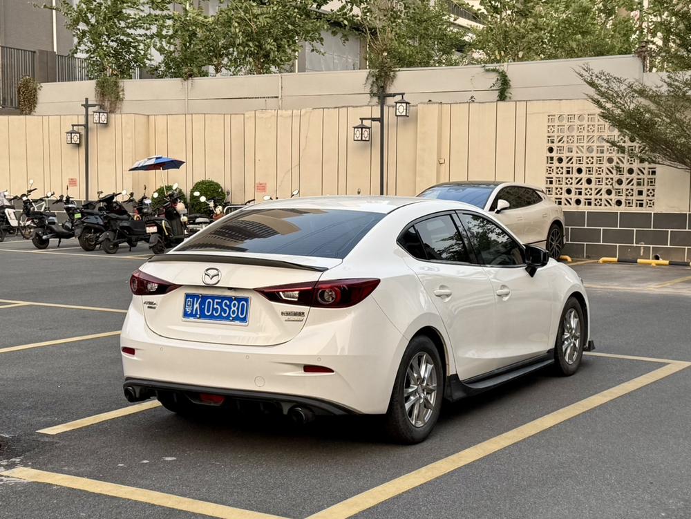 Mazda Mazda 3 Axela