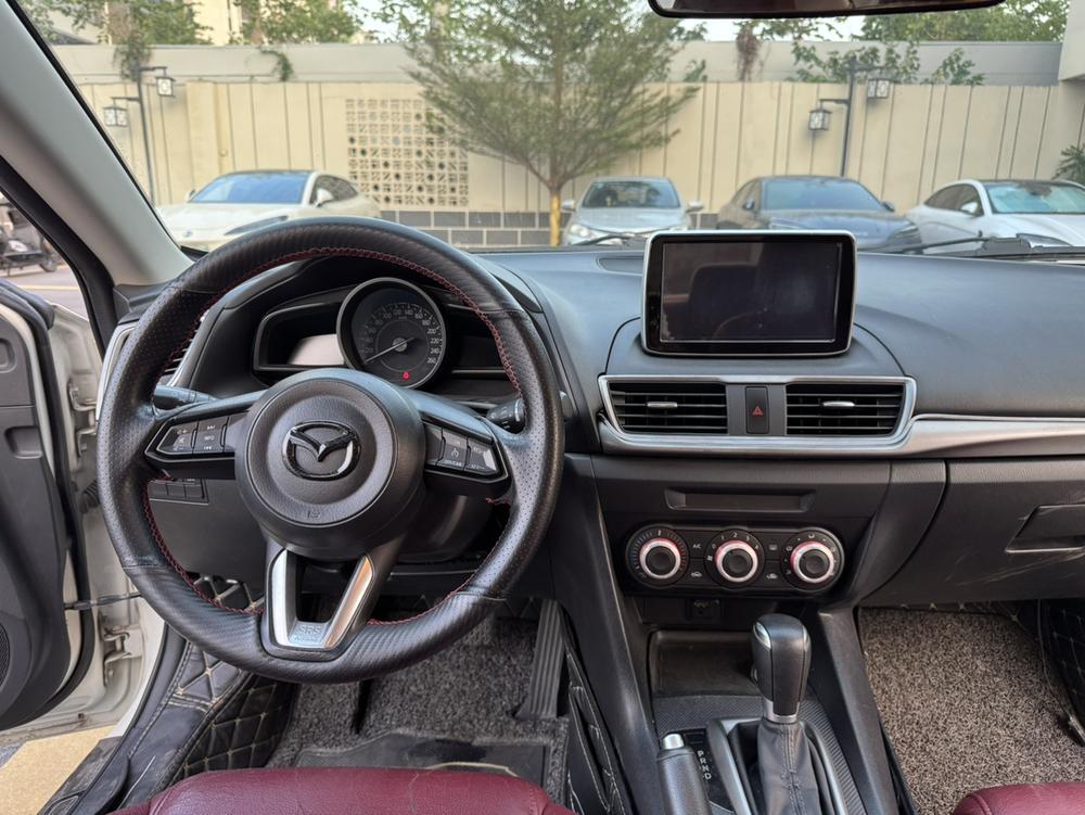 Mazda Mazda 3 Axela